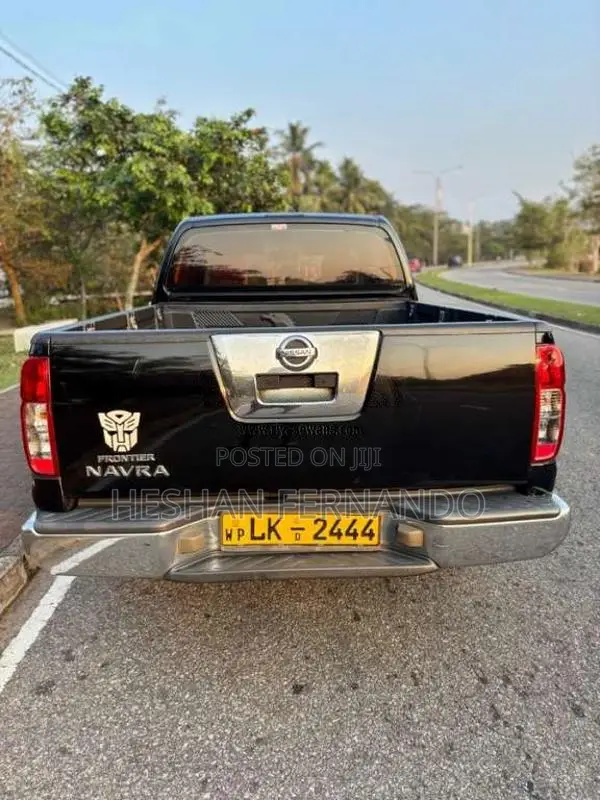 Nissan Navara 2010 Pickup (Used)