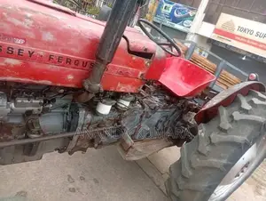 Massey-Ferguson 135 1981 Tractor (Used)