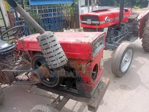 Massey-Ferguson 135 1988 Tractor (Used)