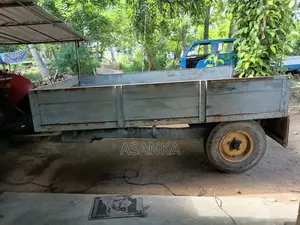 Ford Trailer 2015 Tractor (Used)
