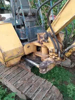 Komatsu 30 Dash 6 1996 Heavy-Duty (Used)
