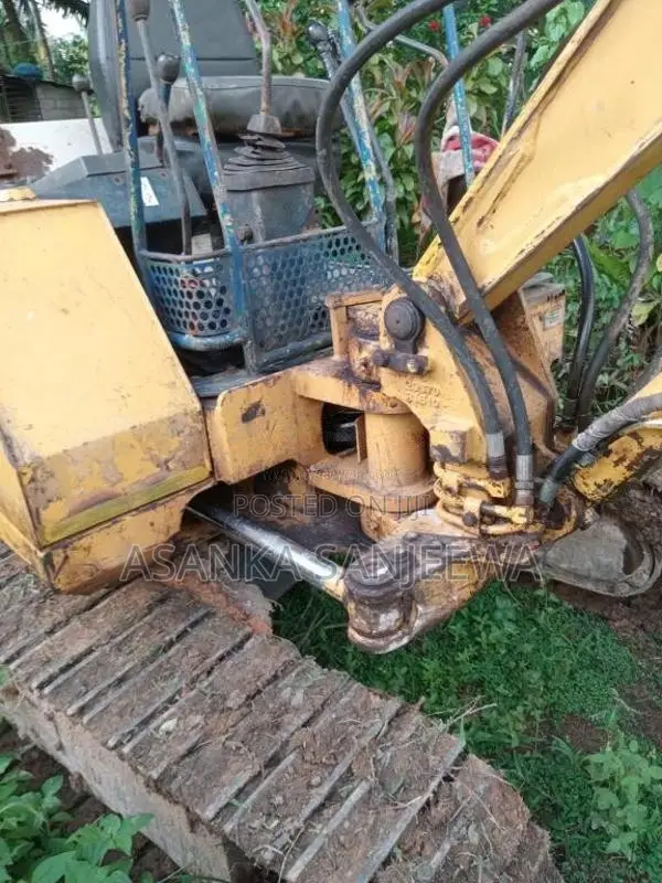 Komatsu 30 Dash 6 1996 Heavy-Duty (Used)