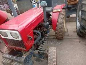 Massey-Ferguson 135 1985 Tractor (Used)
