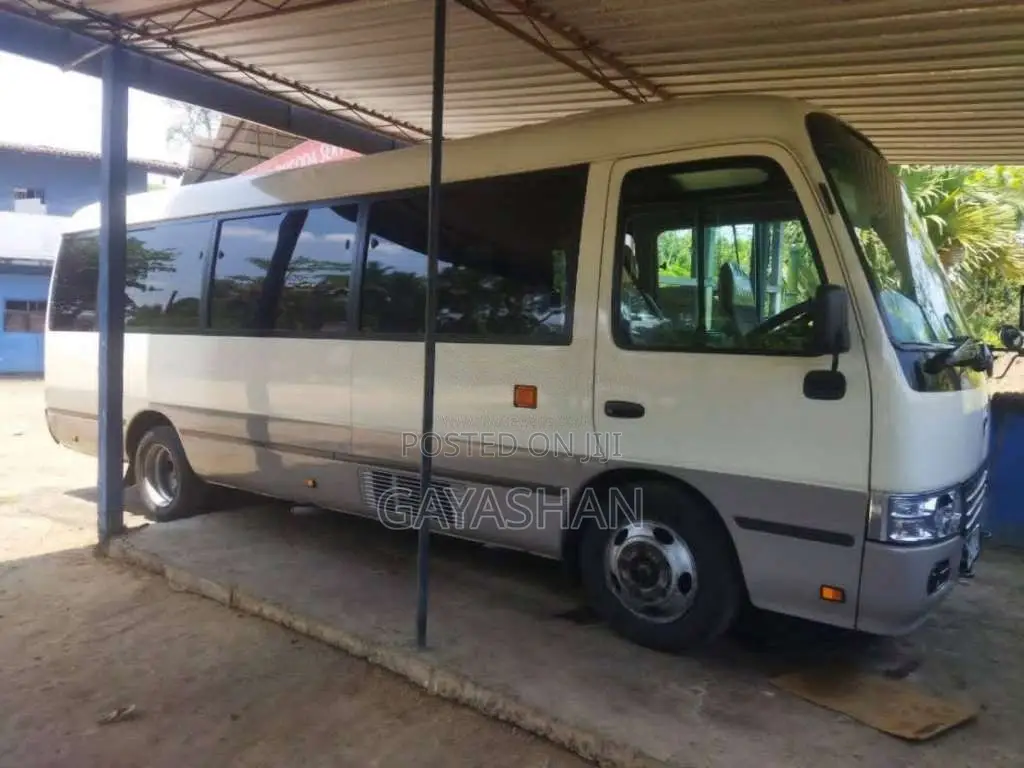 Toyota Coaster 2011 Bus (Used)