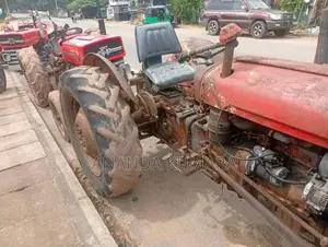 Massey-Ferguson 135 1983 Tractor (Used)