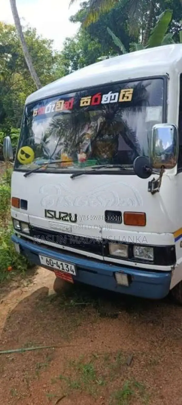 Isuzu Journey 1999 Bus (Used)