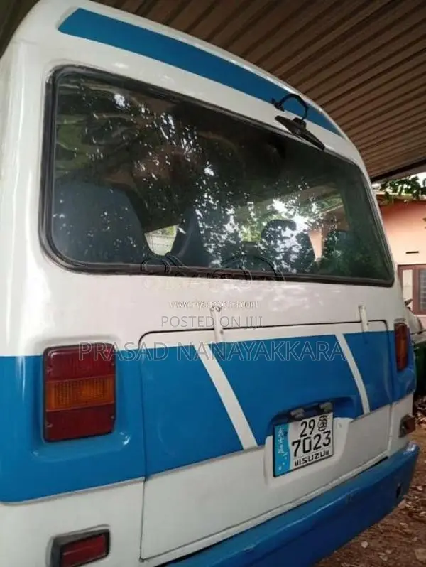 Isuzu Journey 1981 Bus (Used)