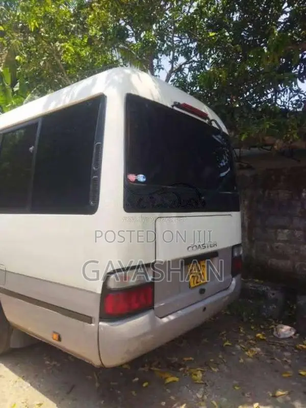 Toyota Coaster 2011 Bus (Used)