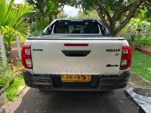 Toyota Hilux 2025 Pickup (Used)
