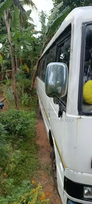 Isuzu Journey 1999 Bus (Used)