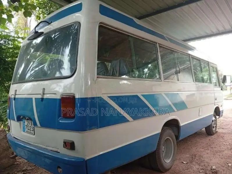 Isuzu Journey 1981 Bus (Used)