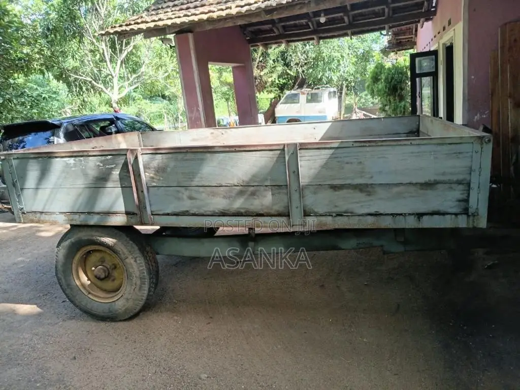 Ford Trailer 2015 Tractor (Used)