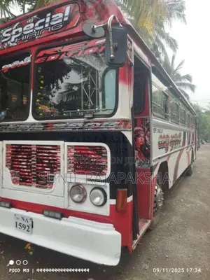 Ashok-Leyland Viking 2006 Bus (Used)