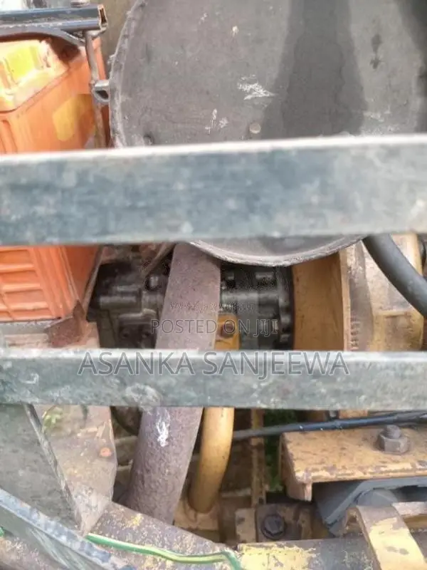 Komatsu 30 Dash 6 1996 Heavy-Duty (Used)