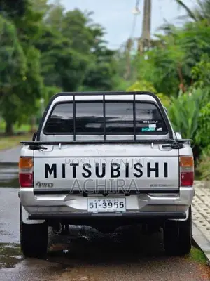 Mitsubishi L200 1990 Pickup (Used)
