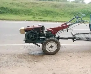 Mitsubishi Yanmar 1982 Tractor (Used)