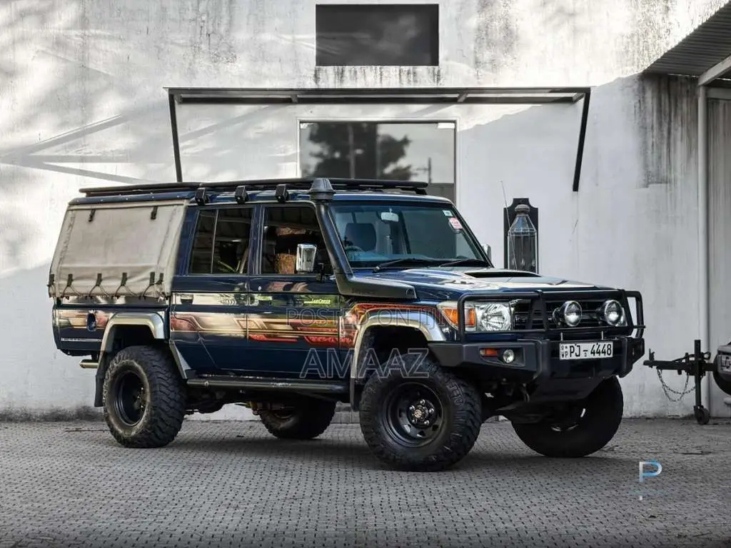 Toyota Land Cruiser 79 2018 Pickup (Used)