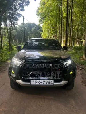 Toyota Hilux Revo 2025 Pickup (Used)