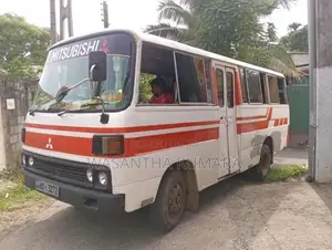 Mitsubishi Rosa 1981 Bus (Used)