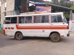 Mitsubishi Rosa 1981 Bus (Used)