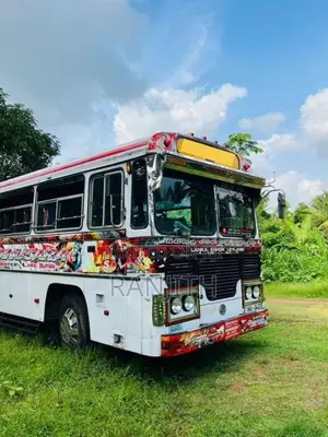 Ashok-Leyland Viking 2006 Bus (Used)