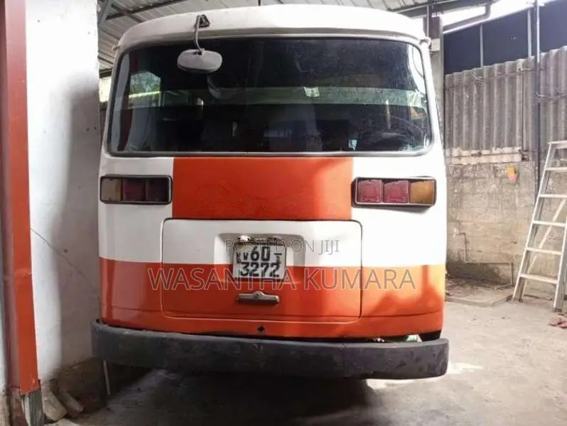Mitsubishi Rosa 1981 Bus (Used)