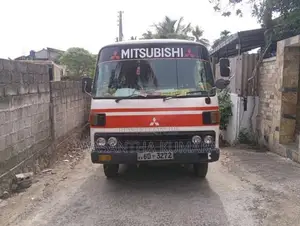 Mitsubishi Rosa 1981 Bus (Used)