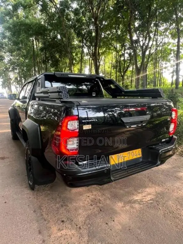 Toyota Hilux Revo 2025 Pickup (Used)