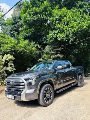 Toyota Tundra I Force Max Pickup Limited 2025 Pickup (Used)