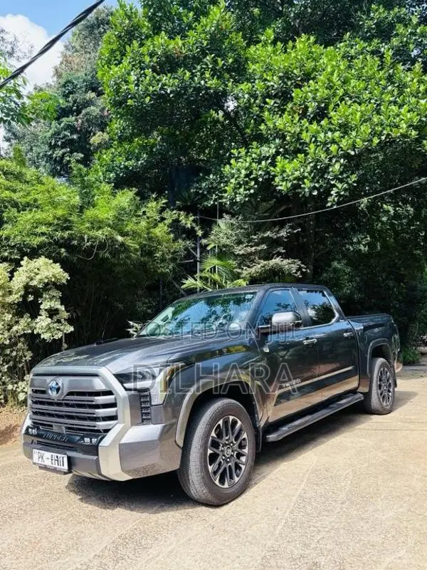 Toyota Tundra I Force Max Pickup Limited 2025 Pickup (Used)