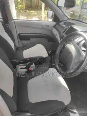 Mitsubishi L200 2011 Pickup (Used)