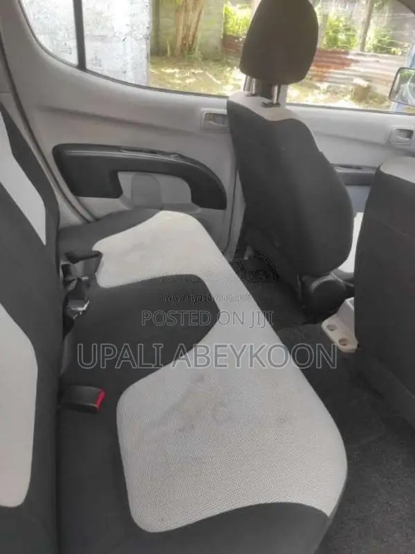 Mitsubishi L200 2011 Pickup (Used)