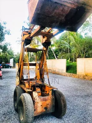 Yanmar Bobcat 2004 Heavy-Duty (Used)
