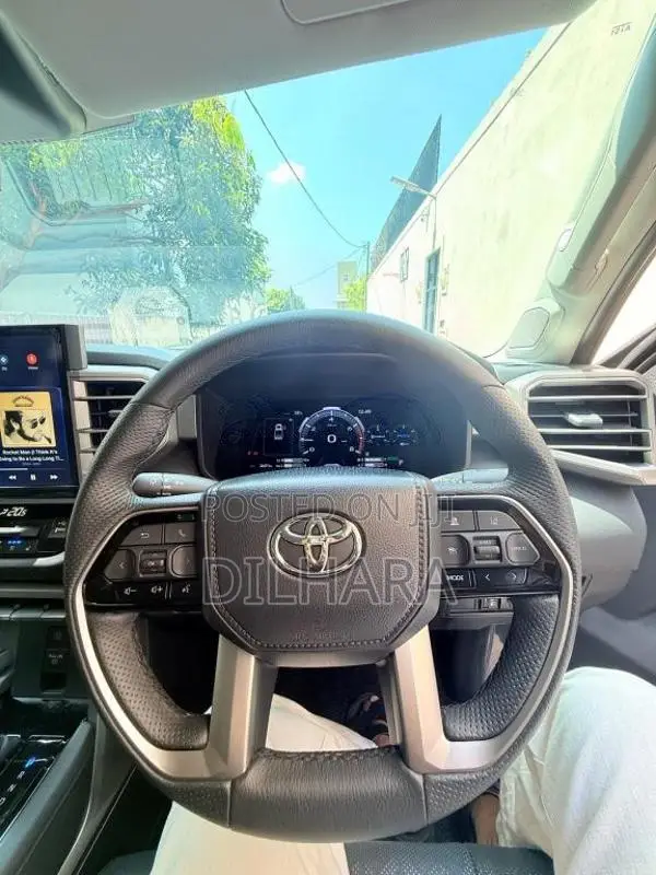 Toyota Tundra I Force Max Pickup Limited 2025 Pickup (Used)