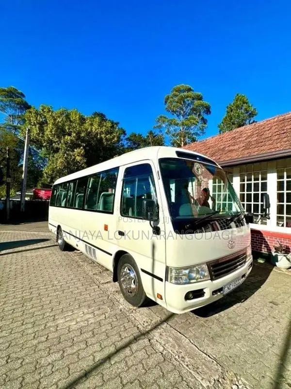 Toyota Coaster 2011 Bus (Used)