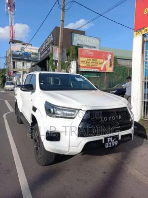 Toyota Hilux 2023 Pickup (Used)
