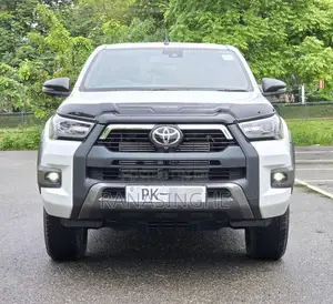 Toyota Hilux 2025 Pickup (Used)