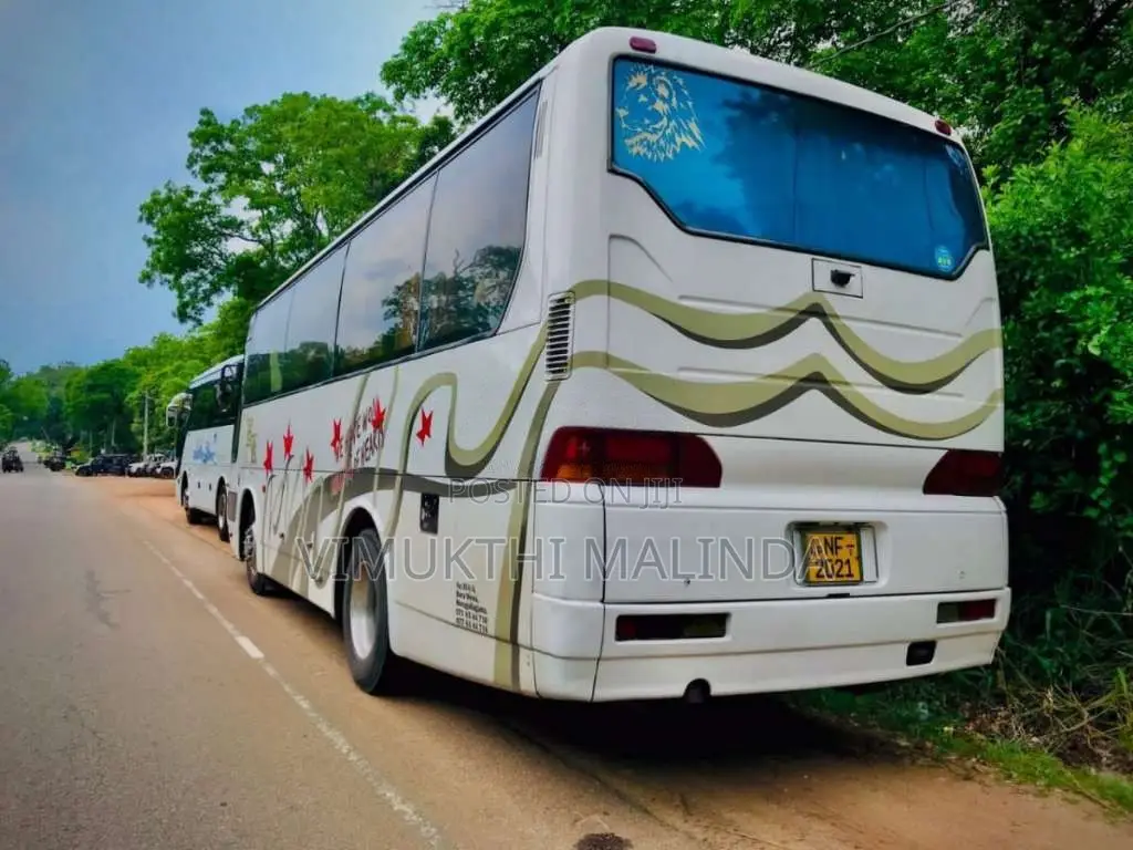 Mitsubishi KC-MM822H 1996 Bus (Used)