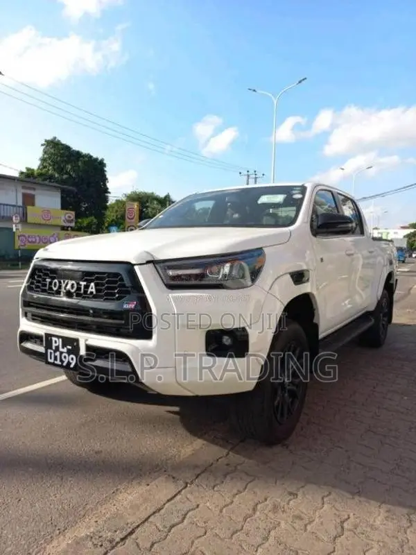 Toyota Hilux 2023 Pickup (Used)