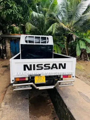 Nissan ATLAS 1998 Crew Cab (Used)