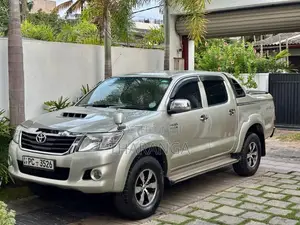 Toyota Hilux 2006 Pickup (Used)