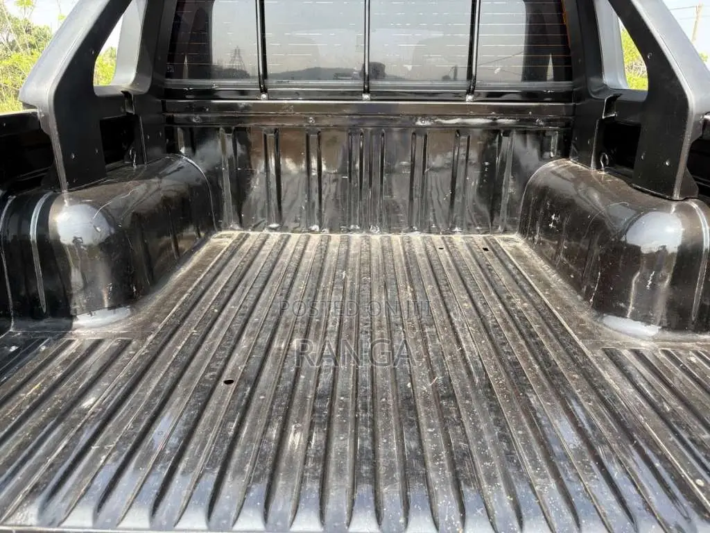Nissan D21 2002 Pickup (Used)