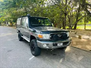 Toyota Land Cruiser 79 2018 Pickup (Used)