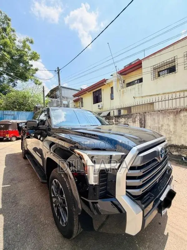 Toyota Tundra I Force Max Pickup 2025 Pickup (Used)
