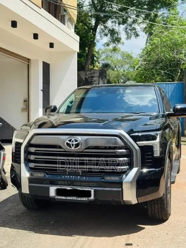 Toyota Tundra I Force Max Pickup 2025 Pickup (Used)