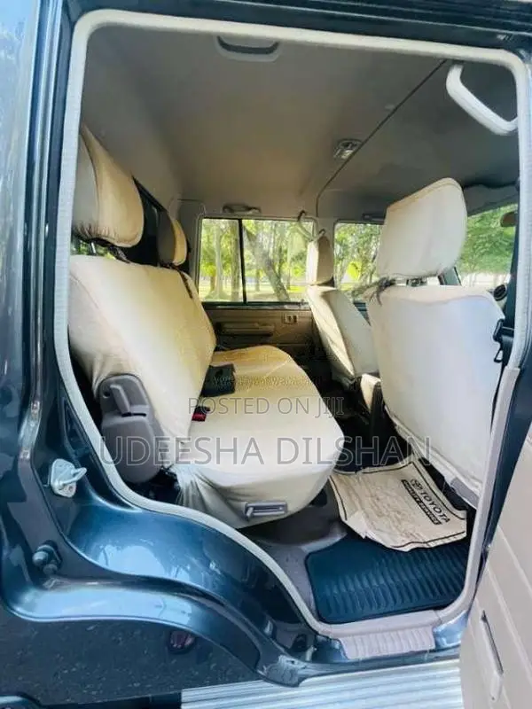 Toyota Land Cruiser 79 2018 Pickup (Used)