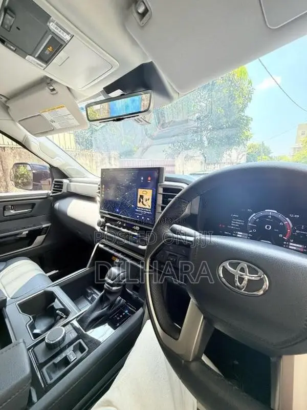 Toyota Tundra I Force Max Pickup 2025 Pickup (Used)