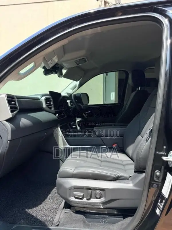 Toyota Tundra I Force Max Pickup 2025 Pickup (Used)