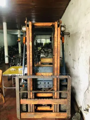 Toyota FORK LIFT FD15 2017 Heavy-Duty (Used)