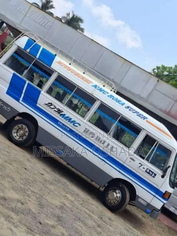 Mitsubishi Rosa 1981 Bus (Used)